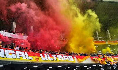 east-bengal-ultras-pyro